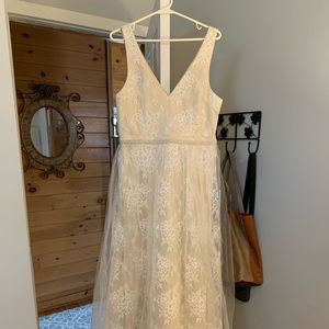 Lulu’s Stunning Lace Maxi Dress
